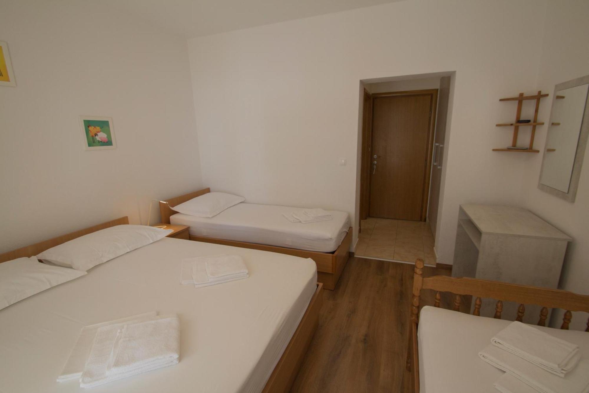 Apartmani Josip Brela Exteriör bild
